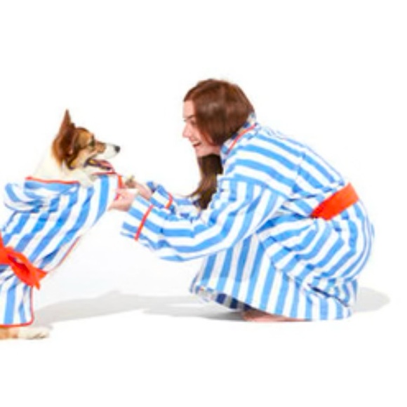 BARK N’ BATH ROBE BUNDLE 🐕 - Picture 2 of 4